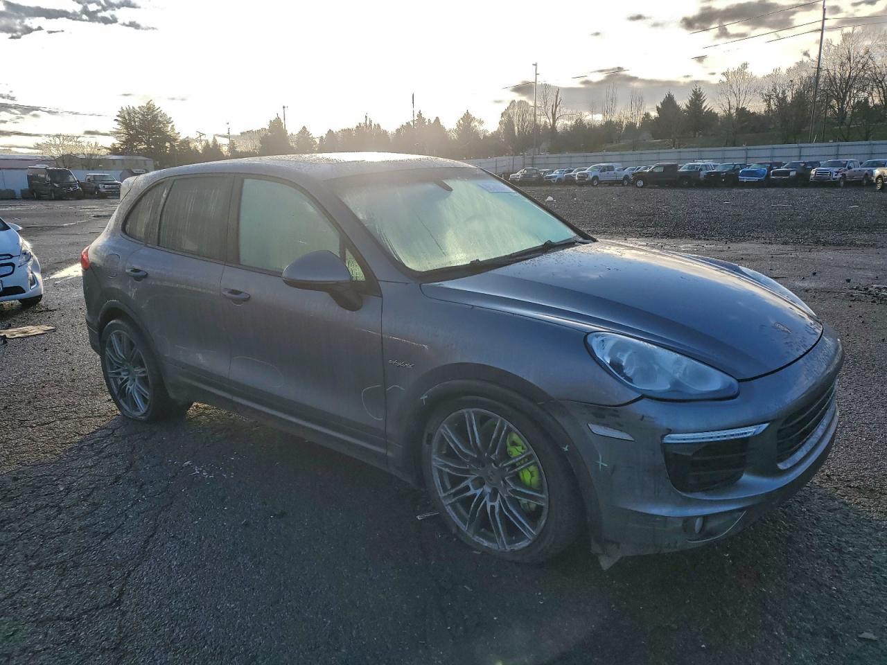 2016 PORSCHE CAYENNE SE HYBRID photo 4