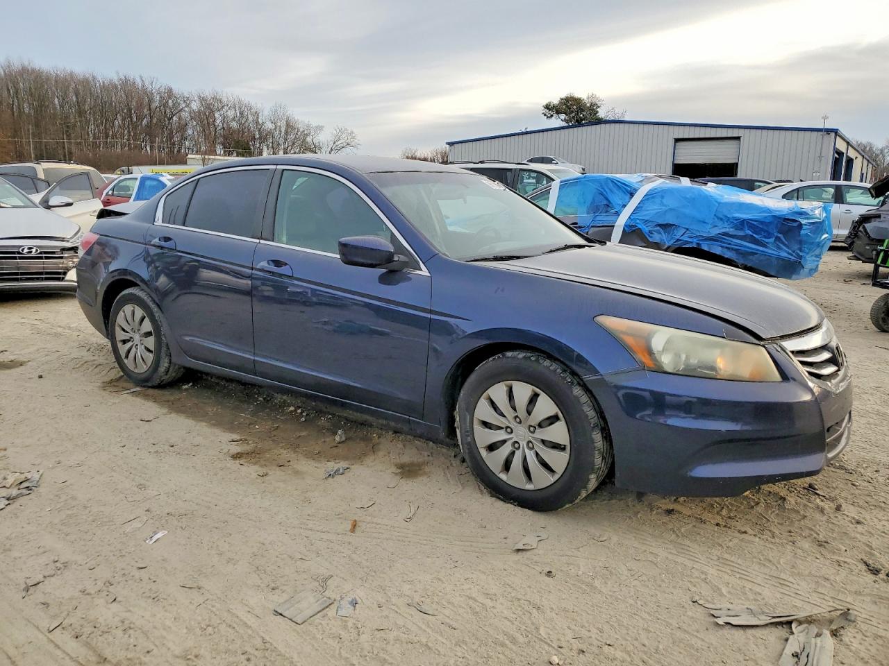 2011 HONDA ACCORD LX photo 4