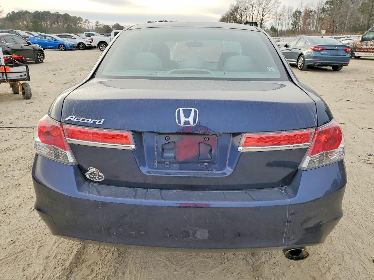 2011 HONDA ACCORD LX photo 6