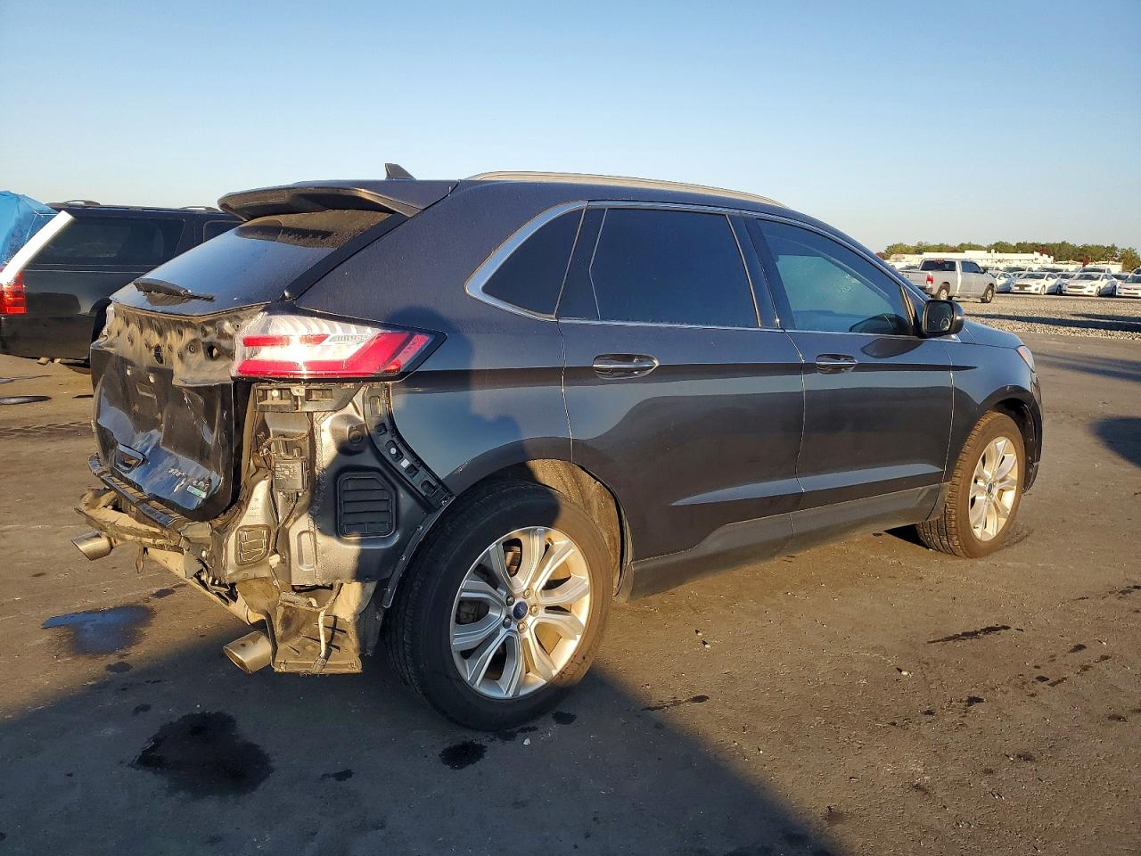 2020 FORD EDGE TITANIUM photo 5
