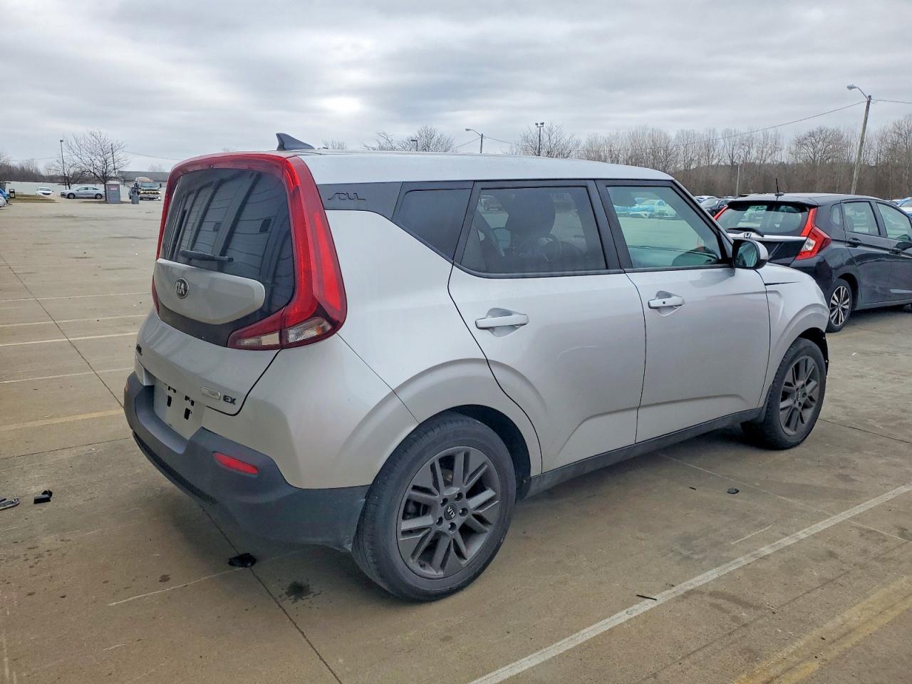 2020 KIA SOUL EX photo 3