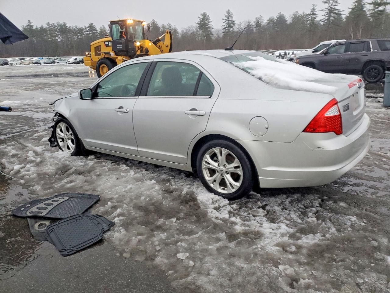 2012 FORD FUSION SE photo 2