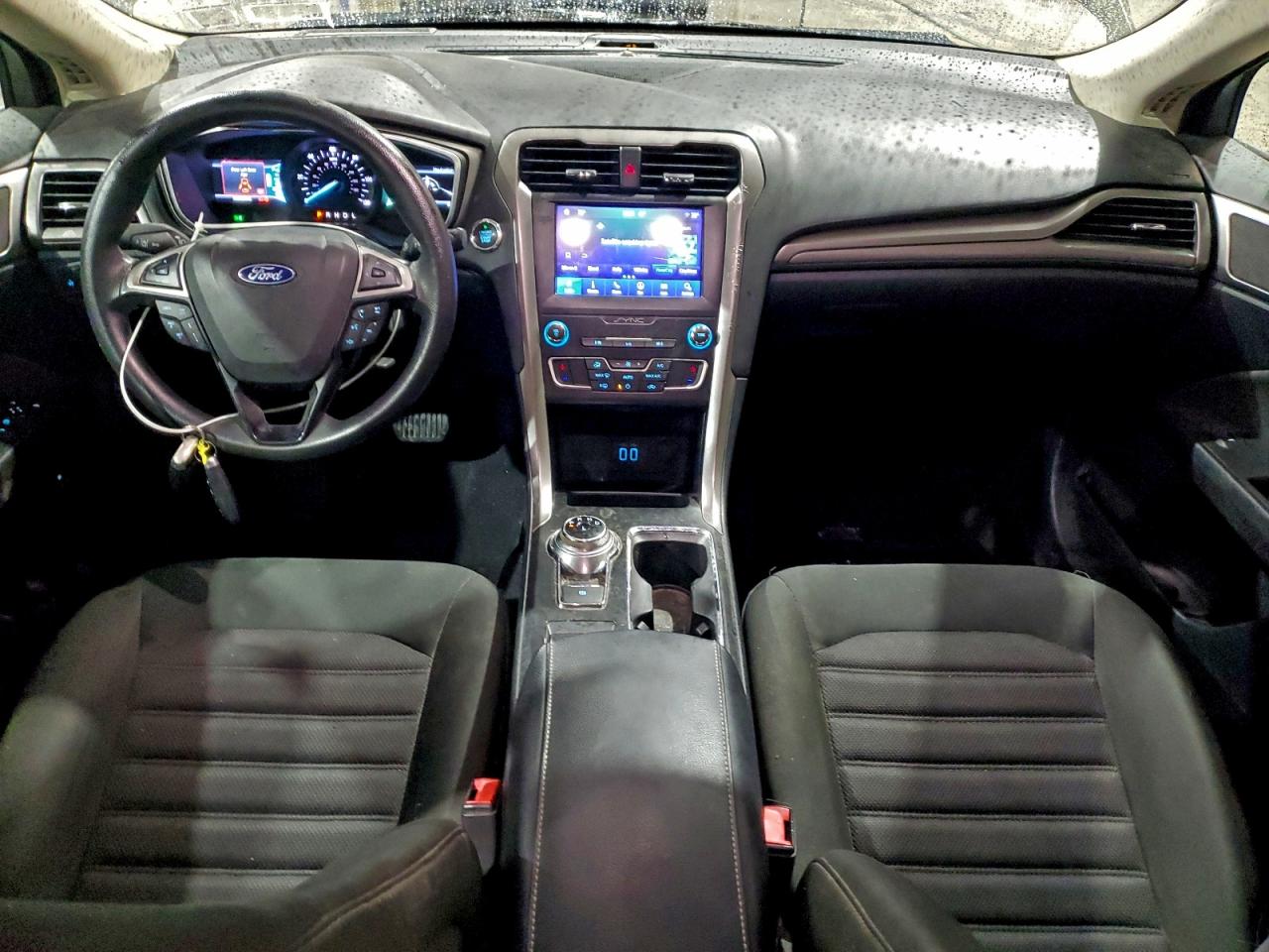 2019 FORD FUSION SE photo 8