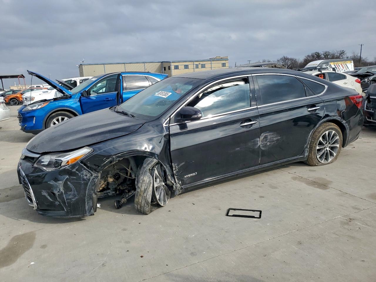 2016 TOYOTA AVALON