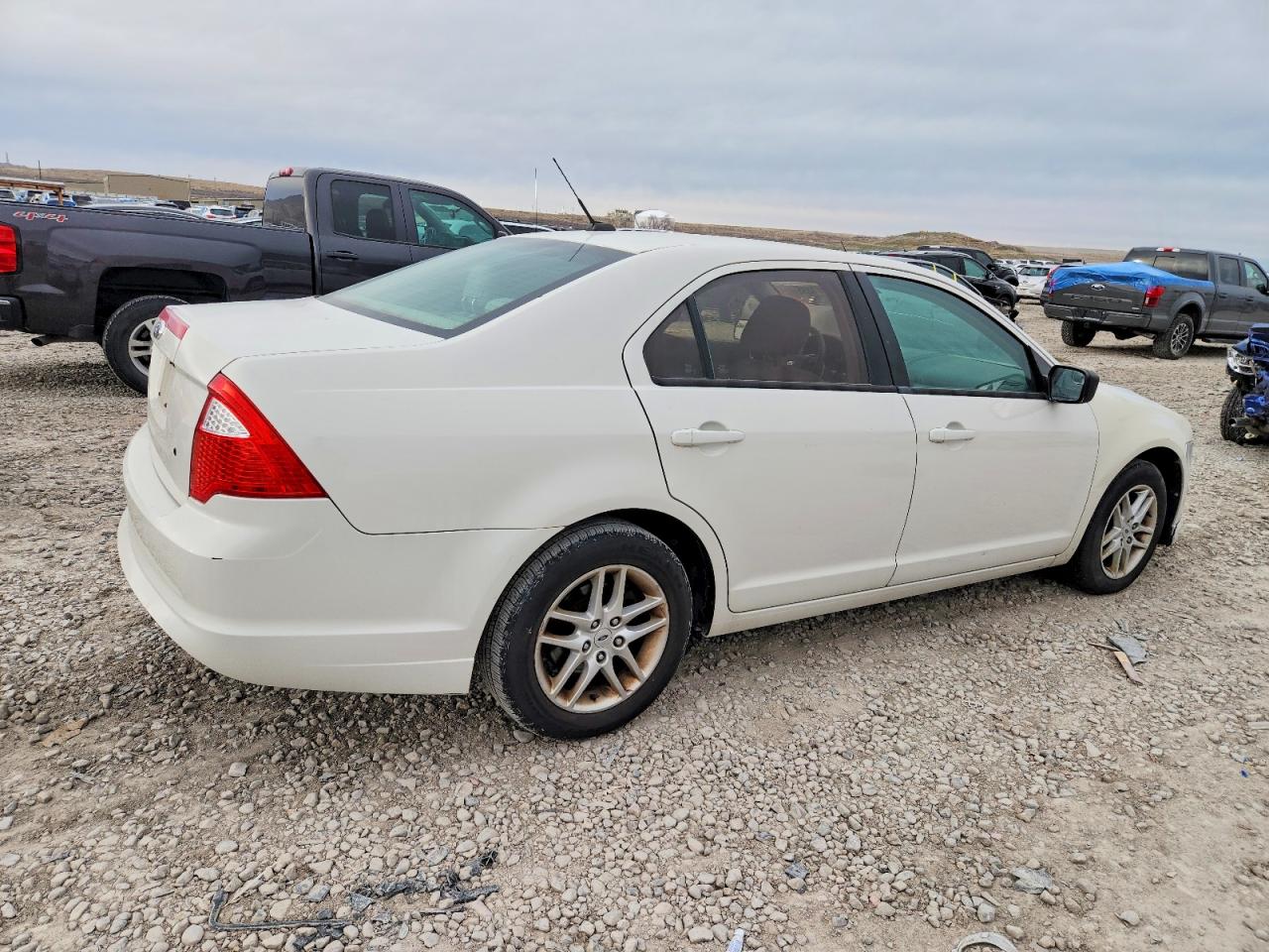 2012 FORD FUSION S photo 3