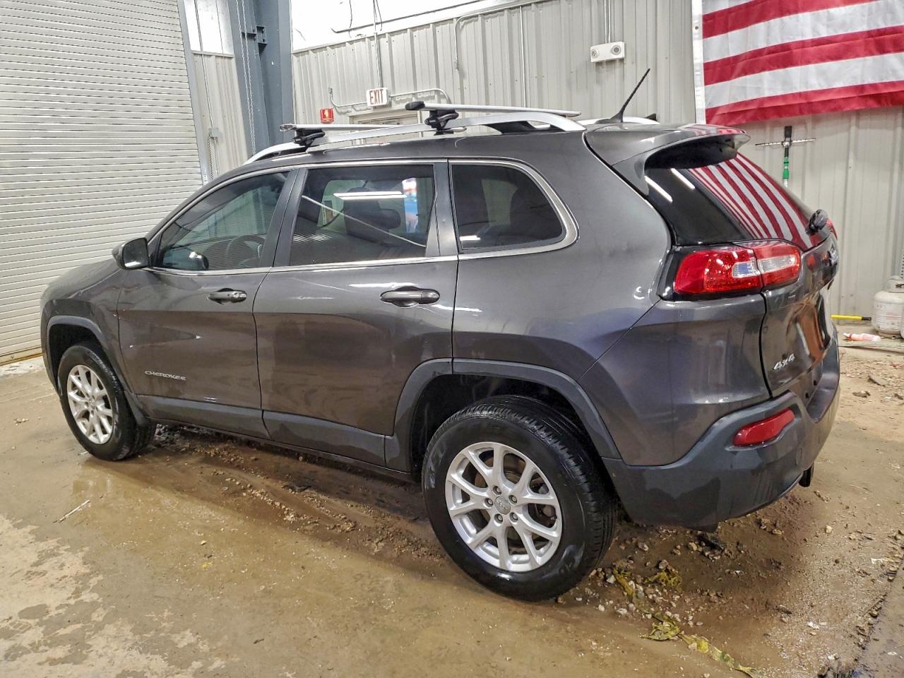 2014 JEEP CHEROKEE LATITUDE photo 2