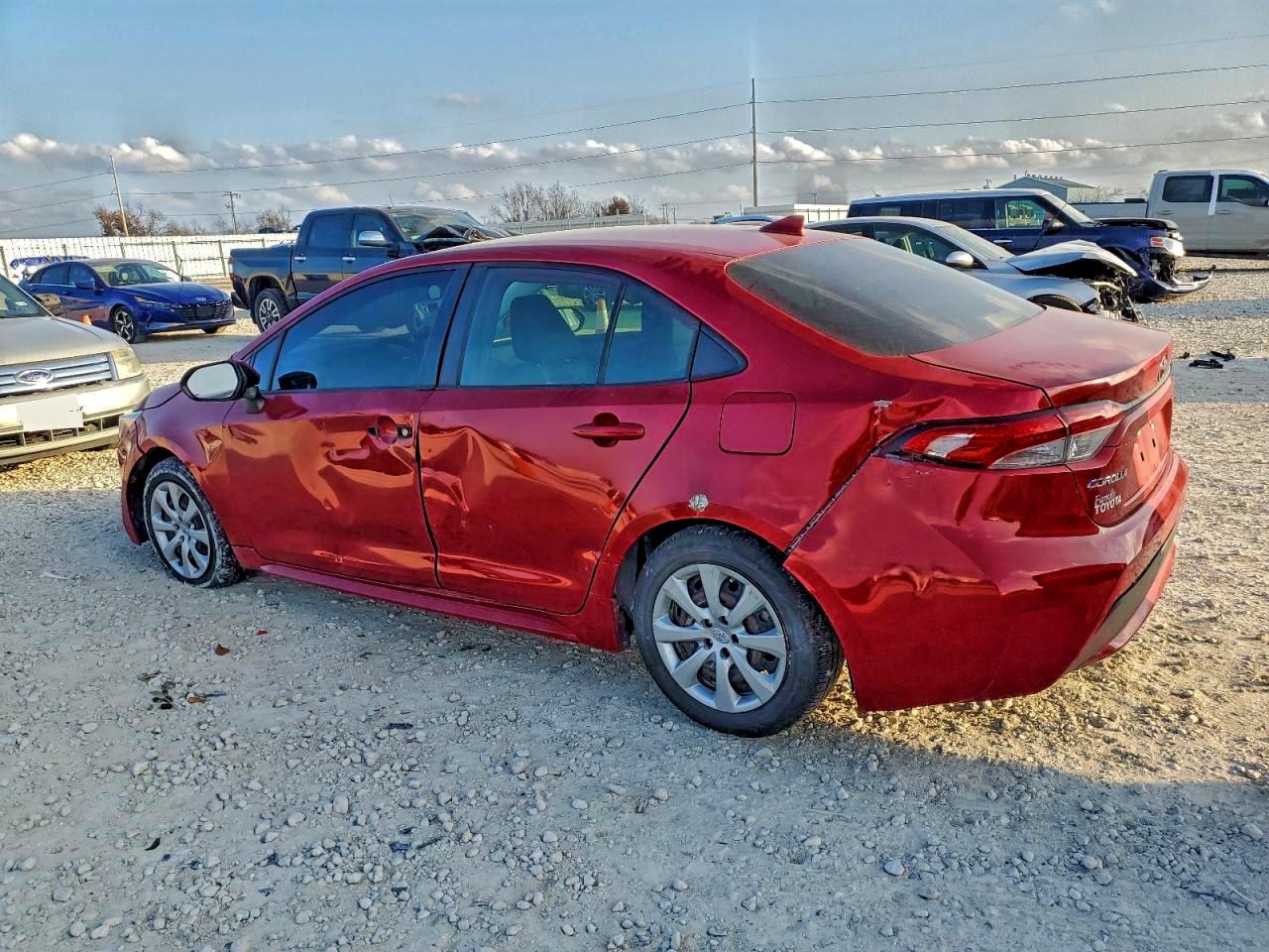 2020 TOYOTA COROLLA LE photo 2
