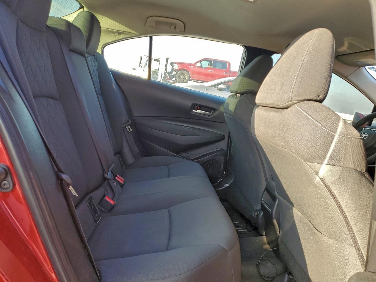 2020 TOYOTA COROLLA LE photo 10