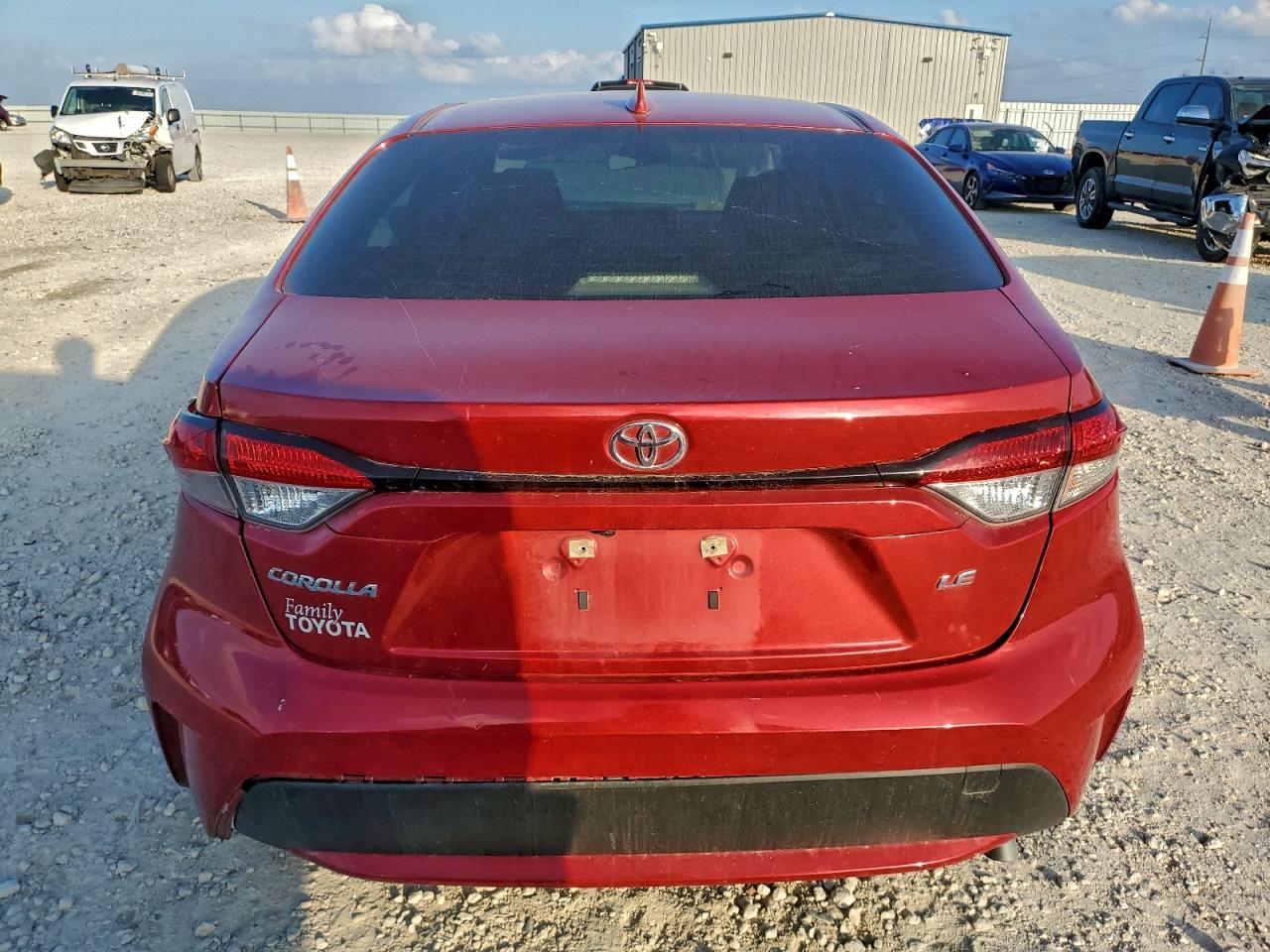2020 TOYOTA COROLLA LE photo 6