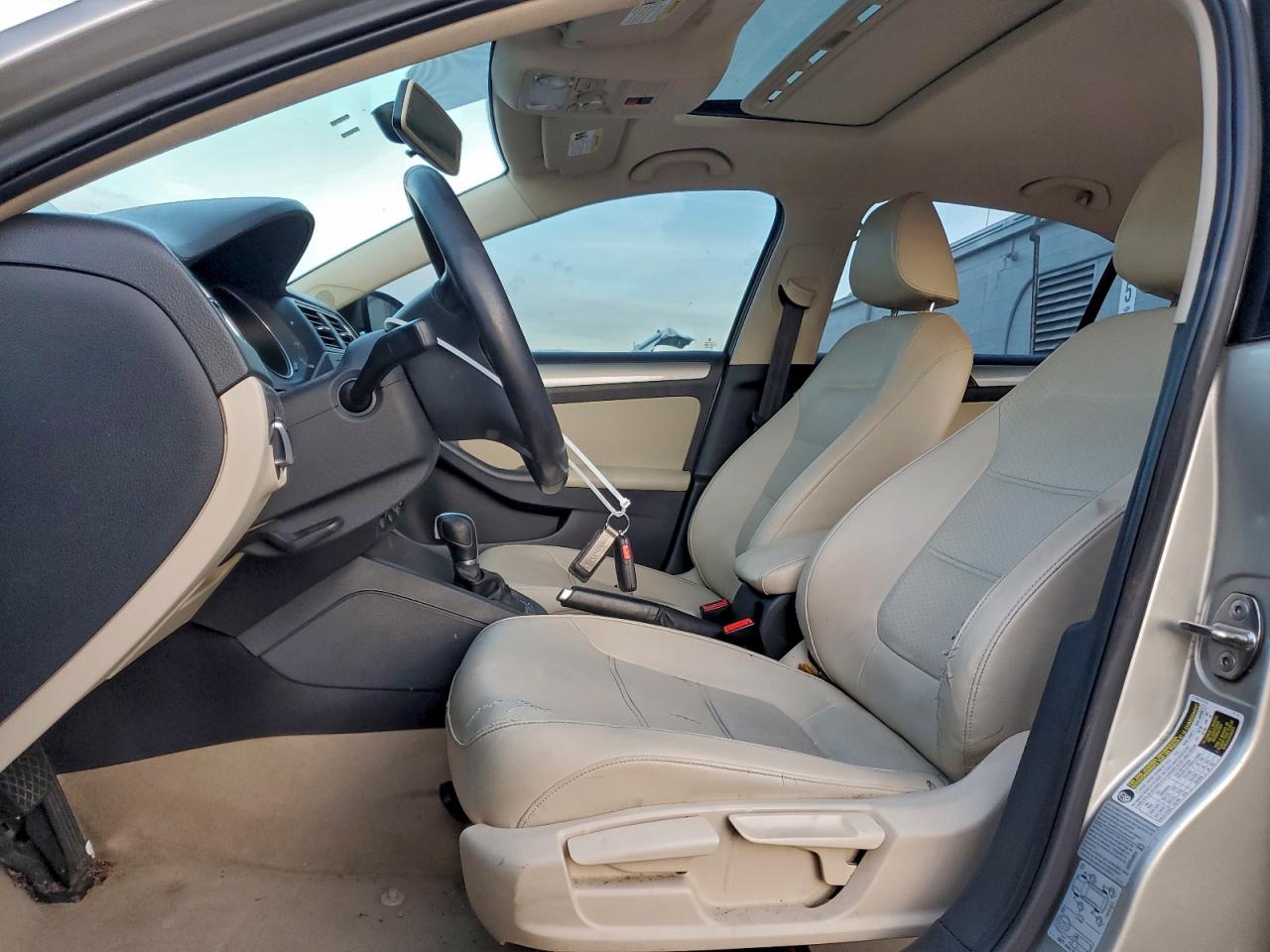 2015 VOLKSWAGEN JETTA SE photo 7