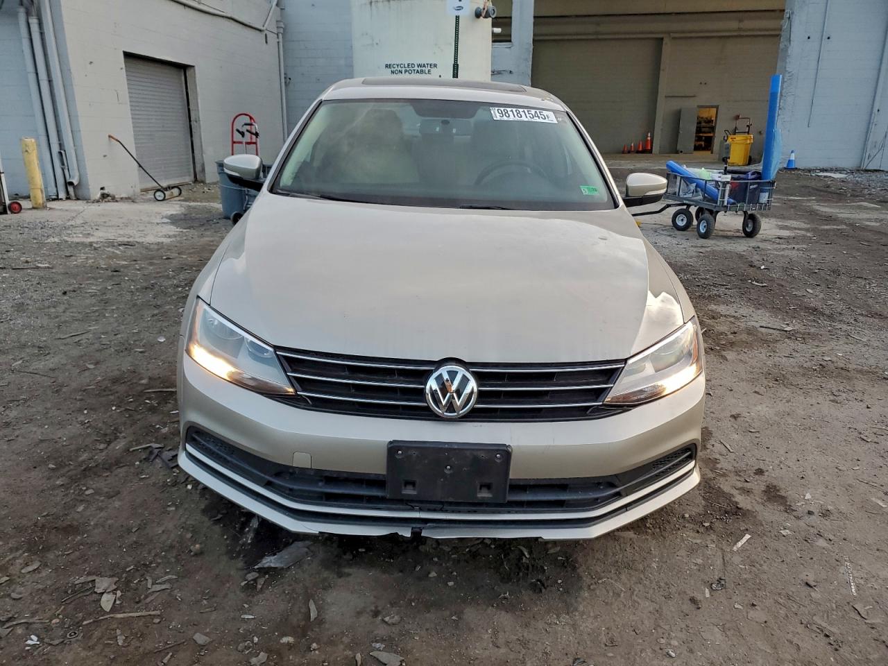 2015 VOLKSWAGEN JETTA SE photo 5