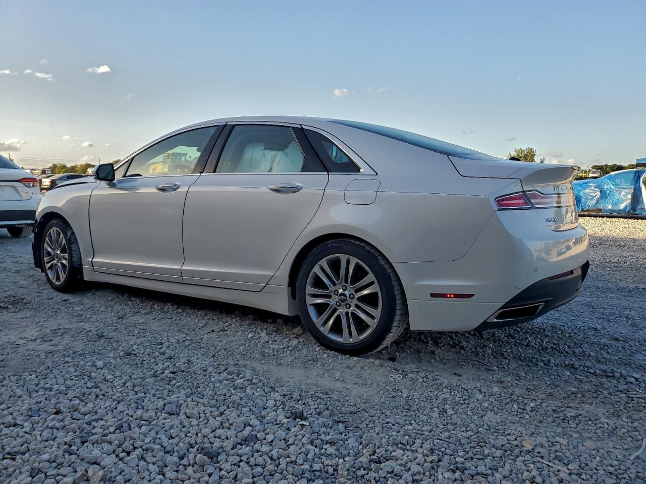 2014 LINCOLN MKZ photo 2