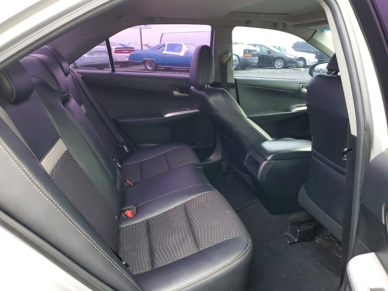 2012 TOYOTA CAMRY SE photo 10