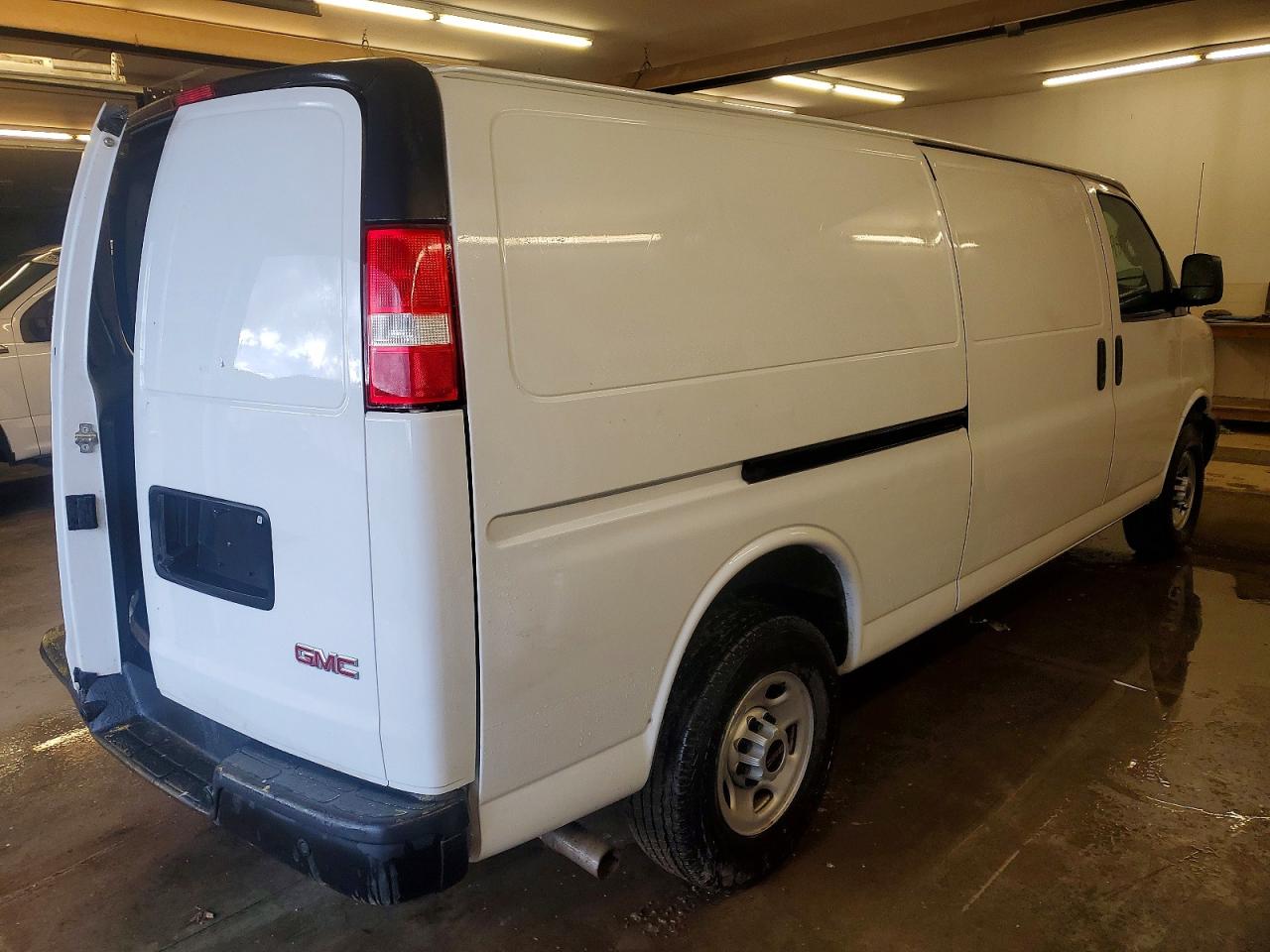 2023 GMC SAVANA 2500 UTILITY / SERVICE VAN photo 3