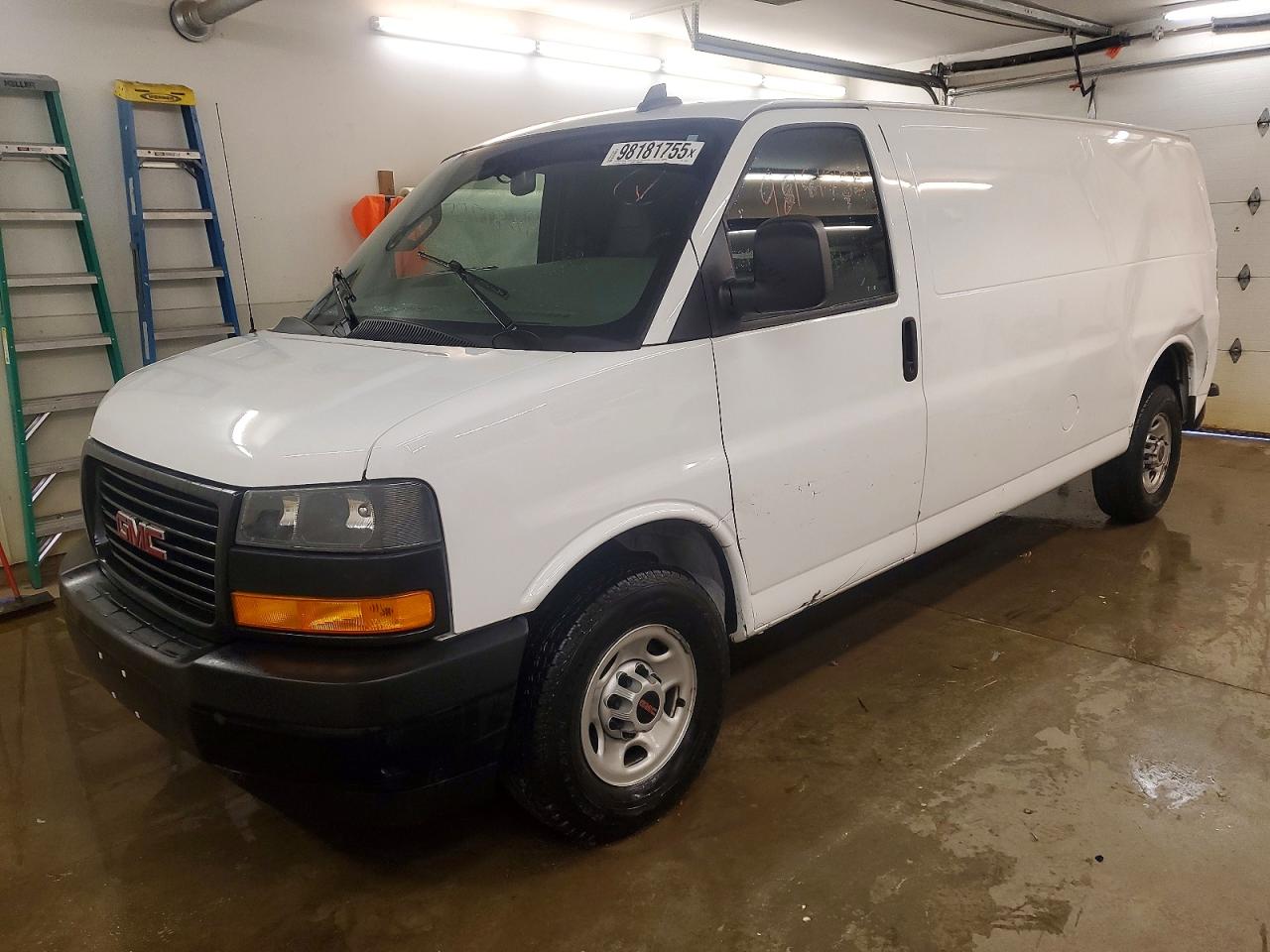 2023 GMC SAVANA