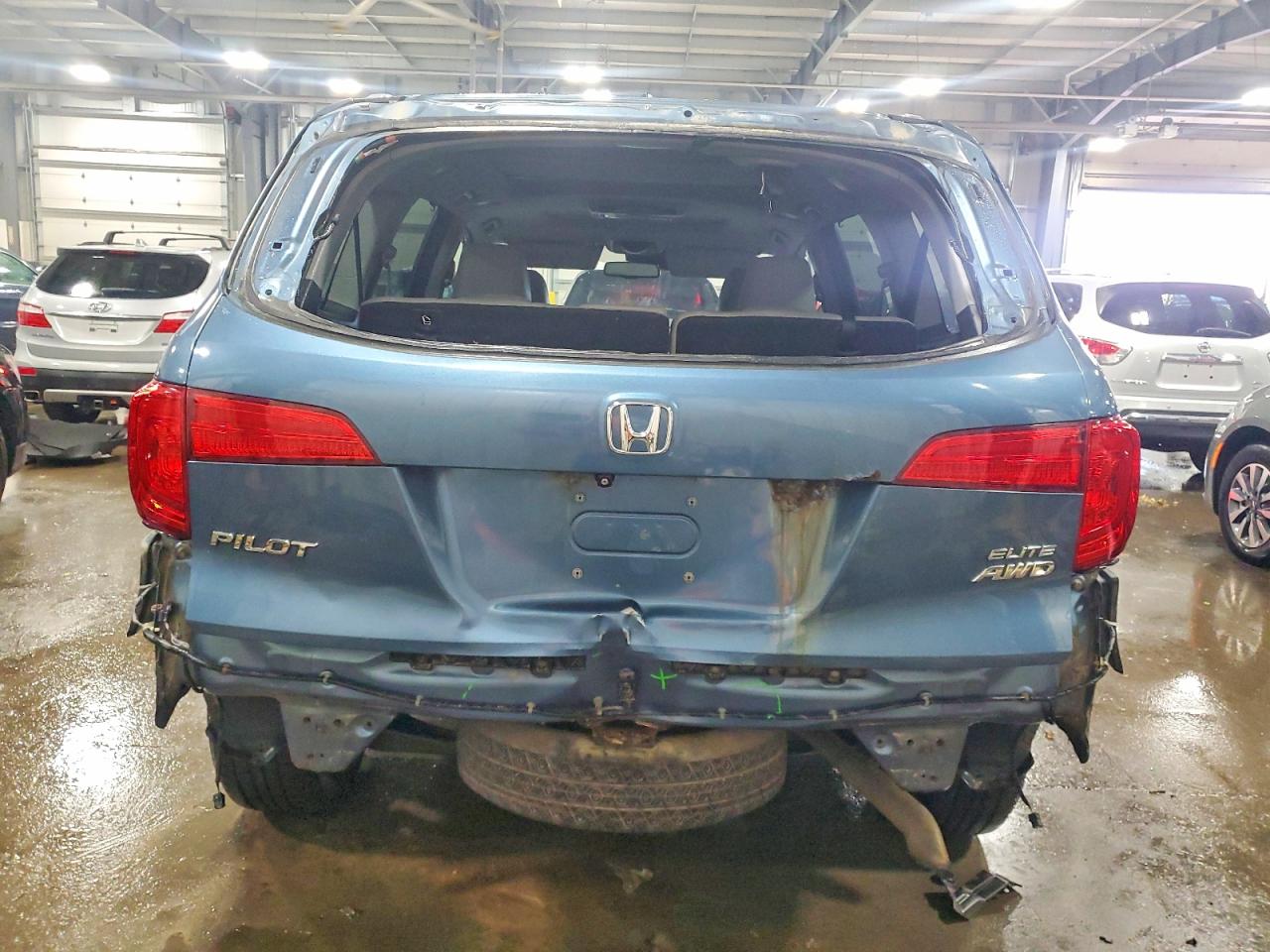 2016 HONDA PILOT ELITE photo 6