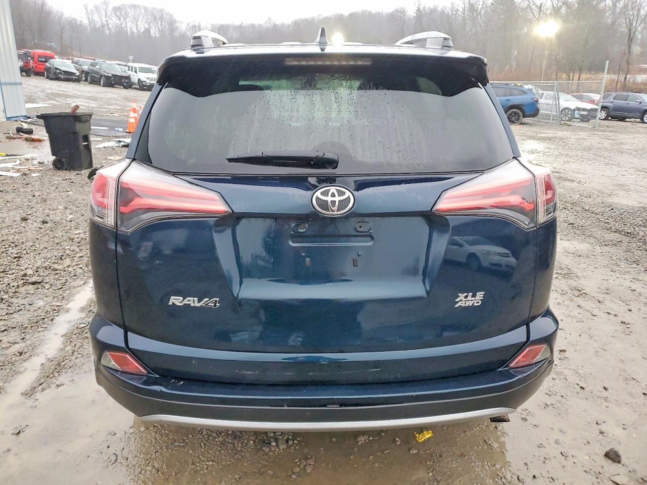 2018 TOYOTA RAV4 ADVENTURE photo 6