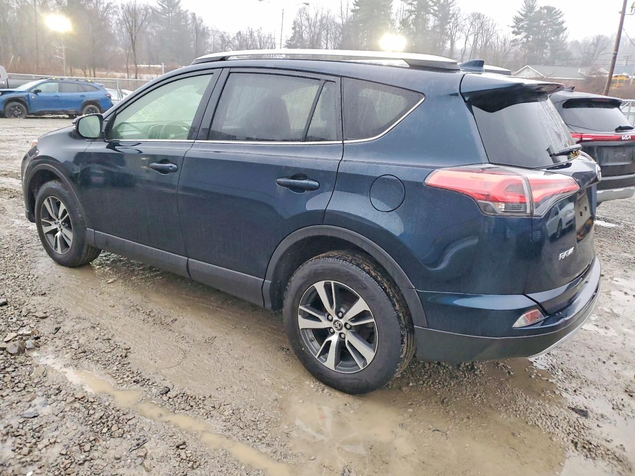 2018 TOYOTA RAV4 ADVENTURE photo 2