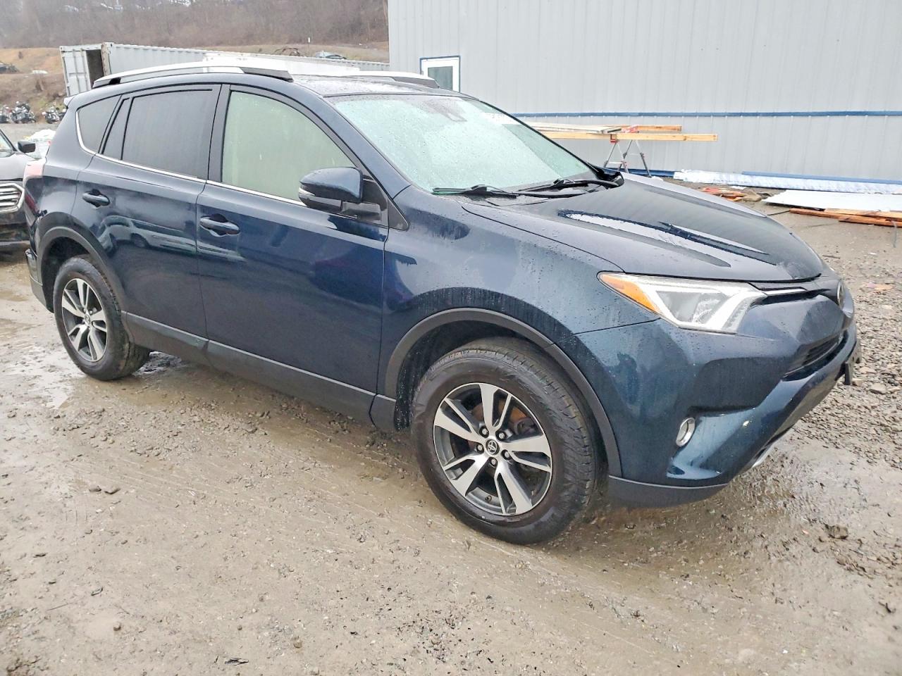 2018 TOYOTA RAV4 ADVENTURE photo 4