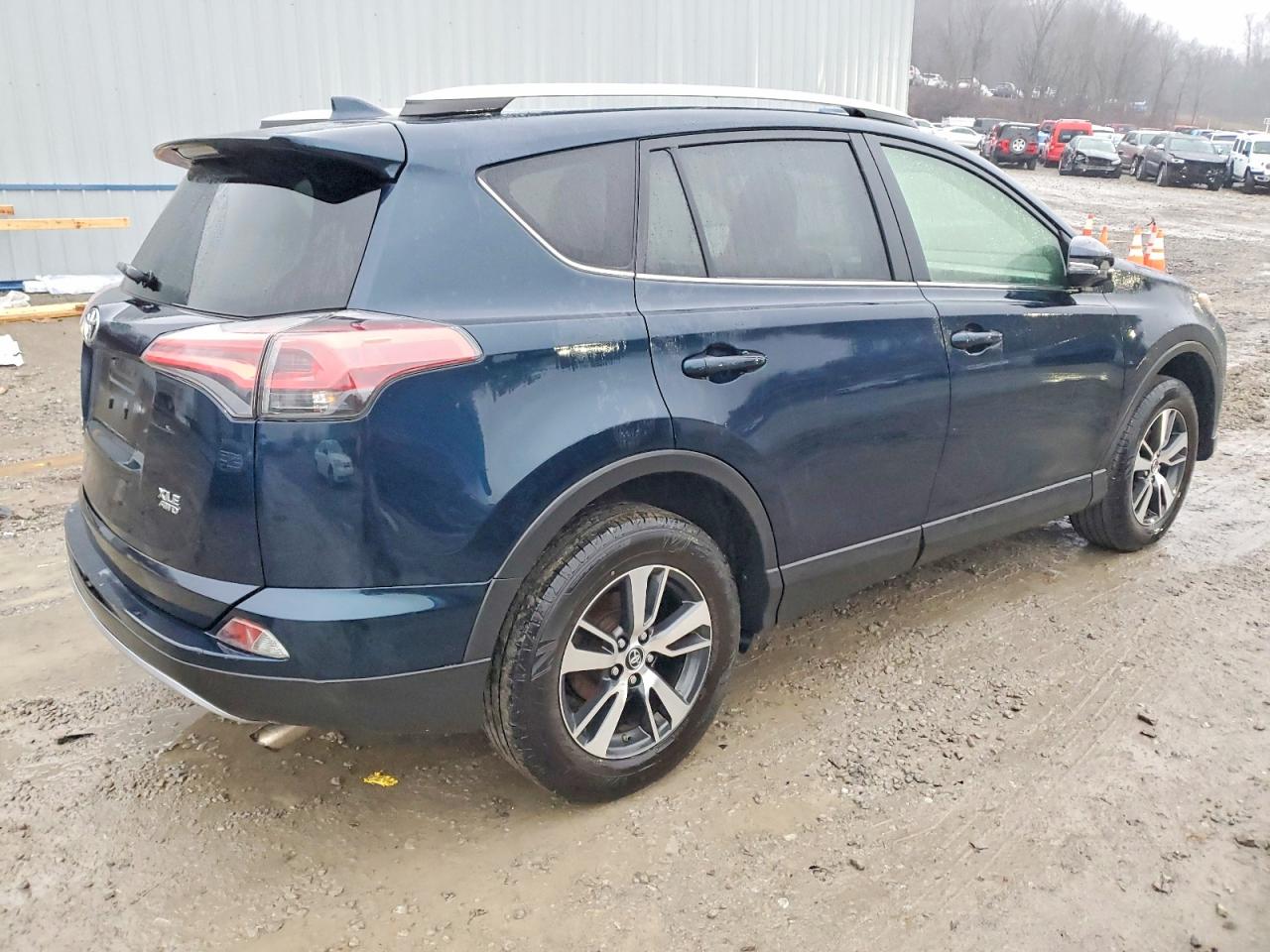2018 TOYOTA RAV4 ADVENTURE photo 3