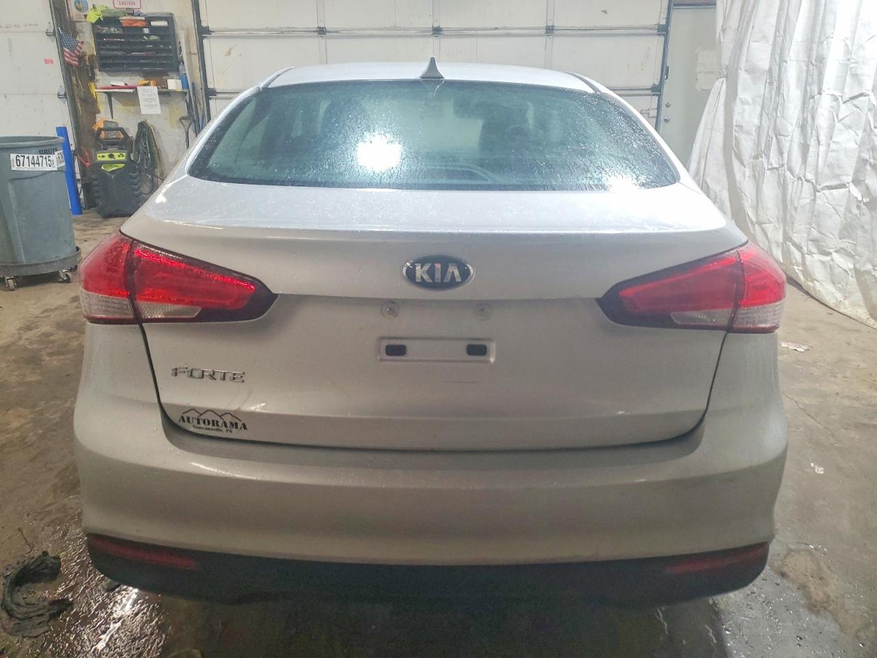 2017 KIA FORTE LX photo 6