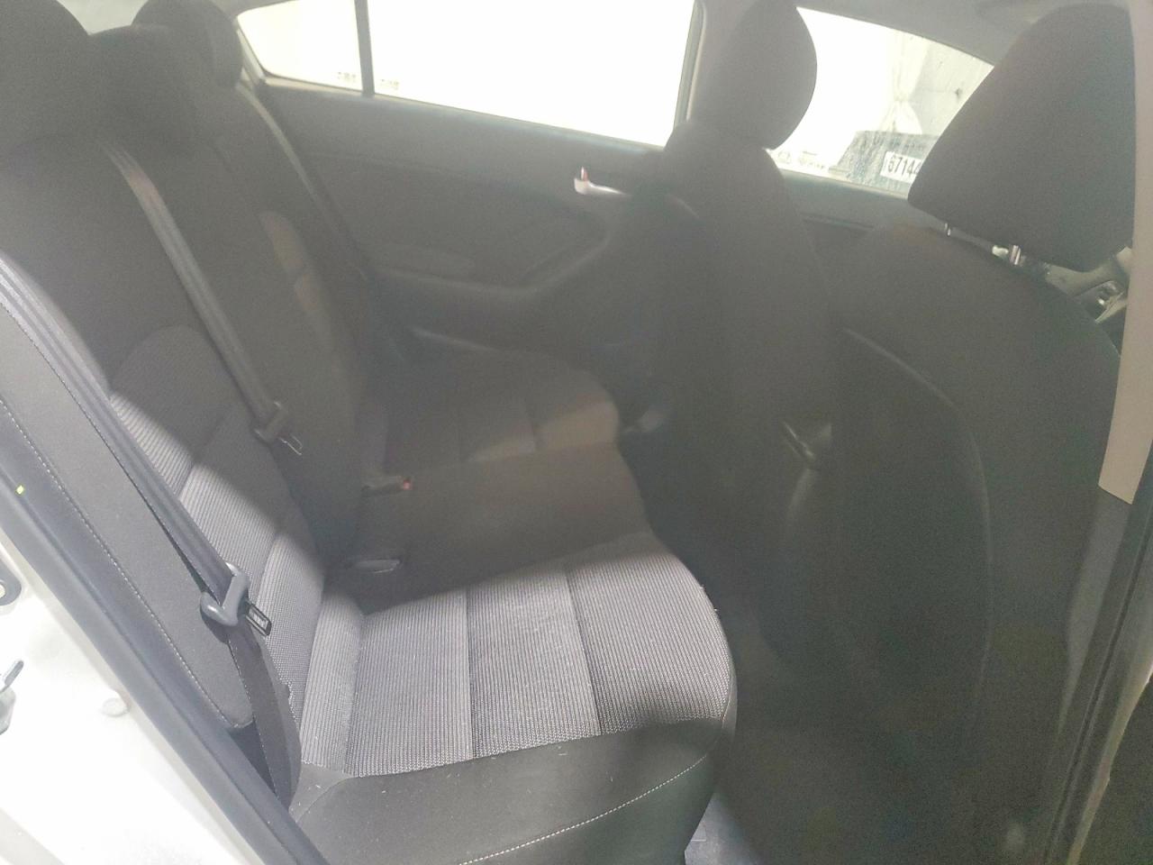 2017 KIA FORTE LX photo 10