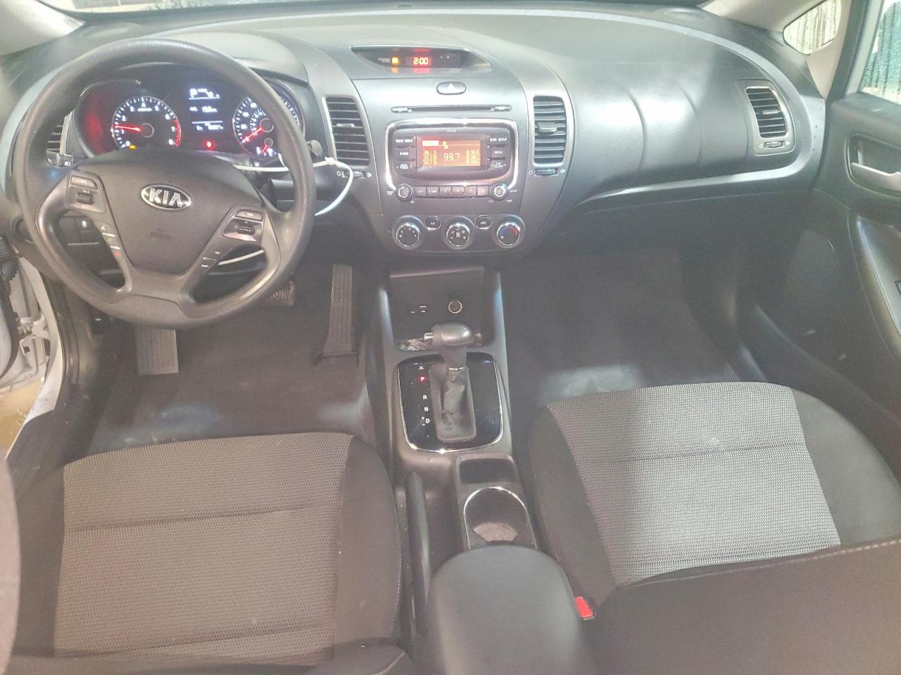 2017 KIA FORTE LX photo 8