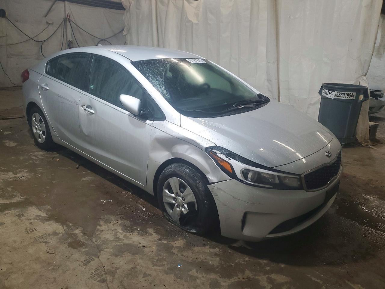 2017 KIA FORTE LX photo 4