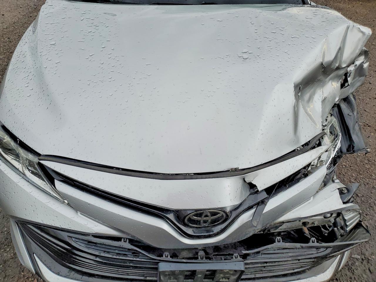 2018 TOYOTA CAMRY LE photo 11