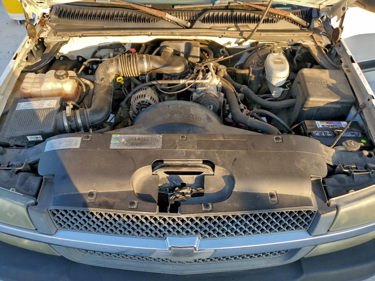 2004 CHEVROLET SILVERADO C1500 photo 11