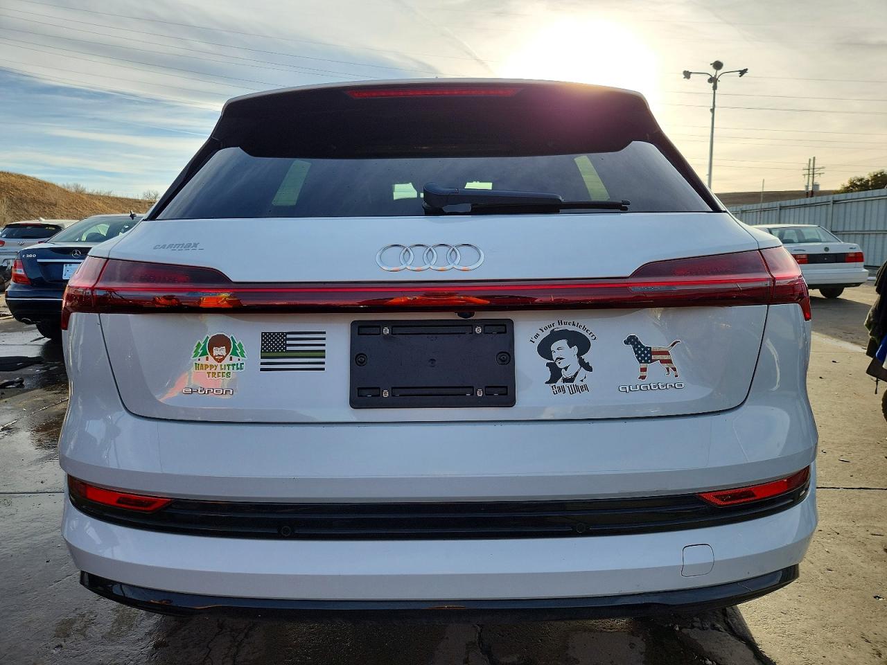 2021 AUDI E-TRON PREMIUM photo 6