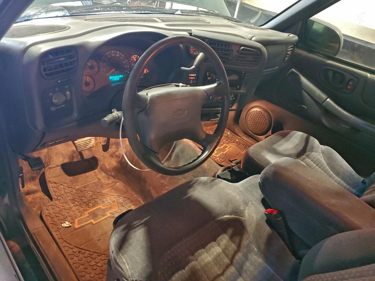 1998 CHEVROLET S TRUCK S10 photo 8