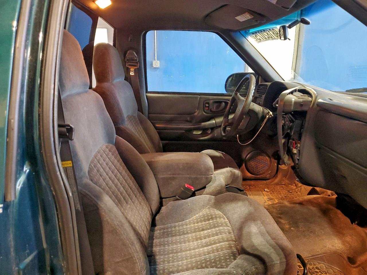 1998 CHEVROLET S TRUCK S10 photo 10