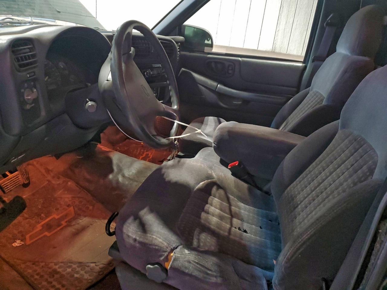 1998 CHEVROLET S TRUCK S10 photo 7