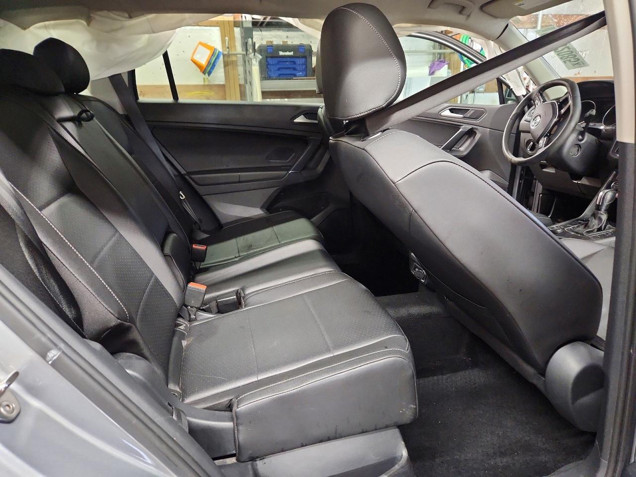 2020 VOLKSWAGEN TIGUAN SE photo 11