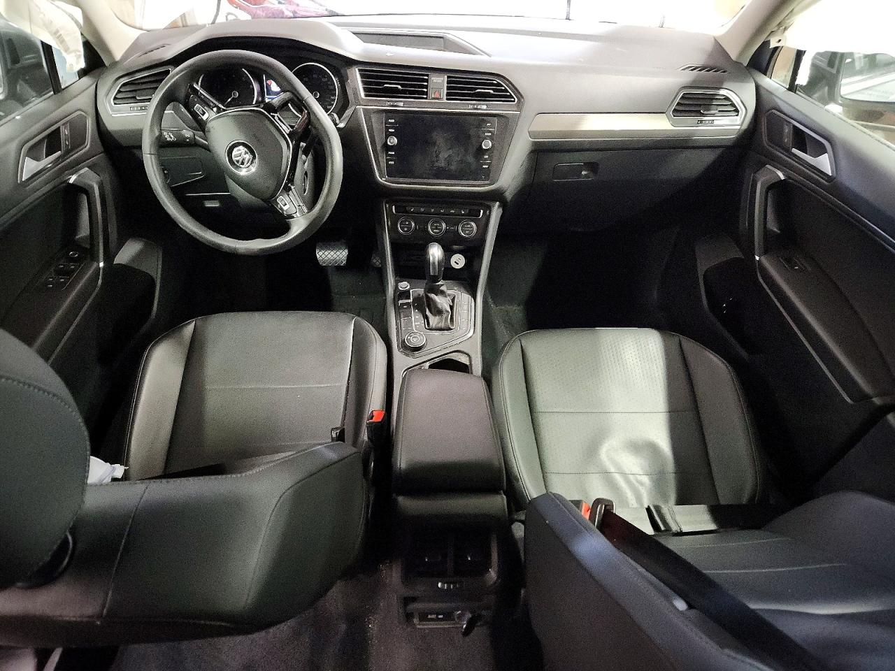 2020 VOLKSWAGEN TIGUAN SE photo 8