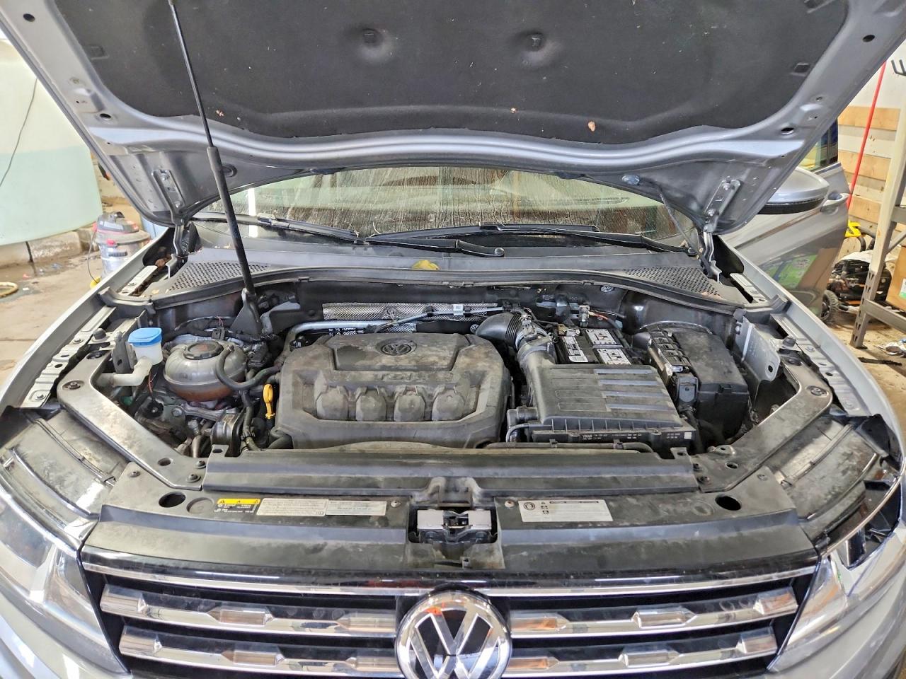 2020 VOLKSWAGEN TIGUAN SE photo 12