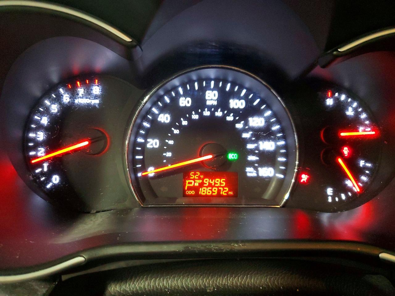 2015 KIA SORENTO LX photo 9
