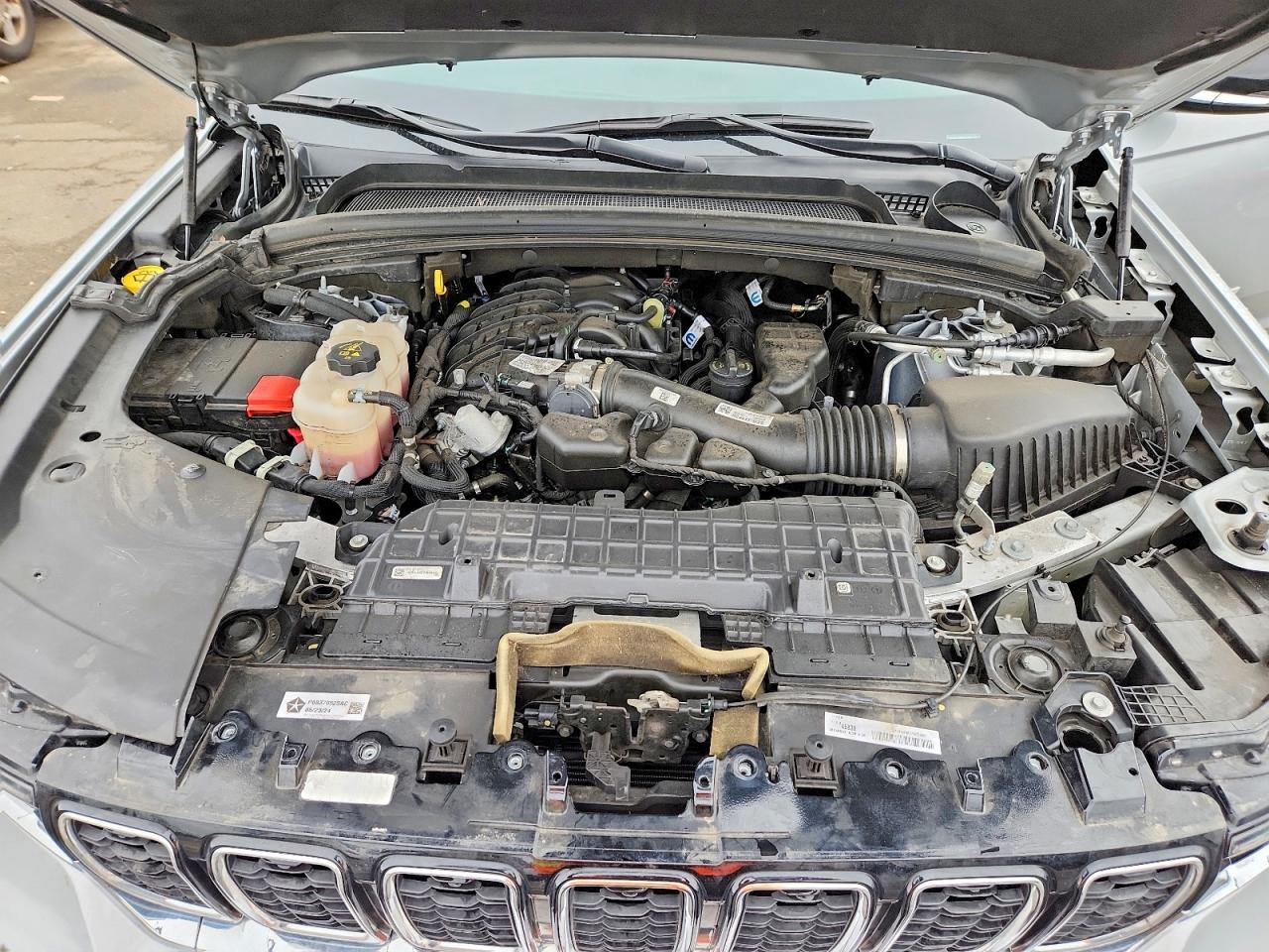 2024 JEEP GRAND CHEROKEE LIMITED photo 12