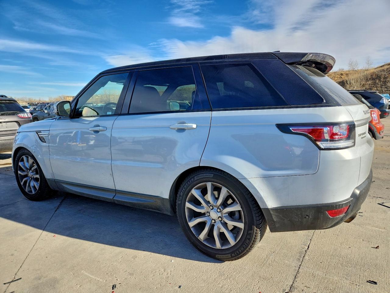 2017 LAND ROVER RANGE ROVER SPORT HSE photo 2