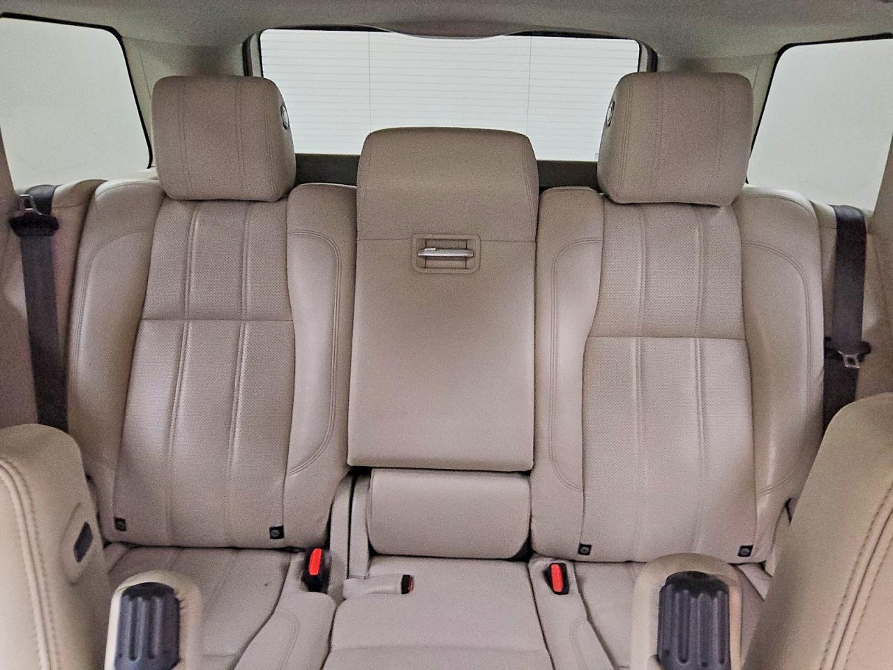2017 LAND ROVER RANGE ROVER HSE photo 10