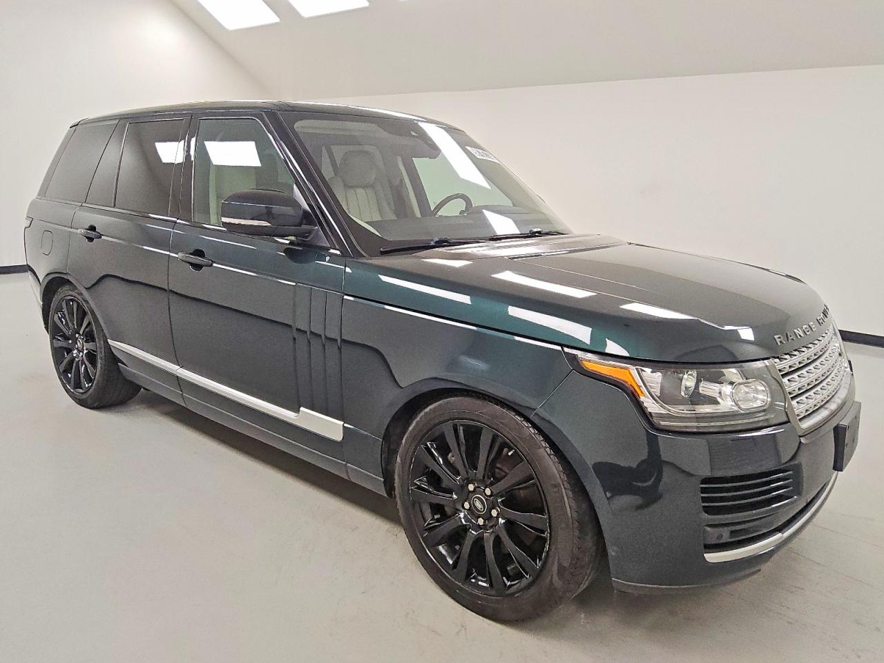 2017 LAND ROVER RANGE ROVER HSE photo 4