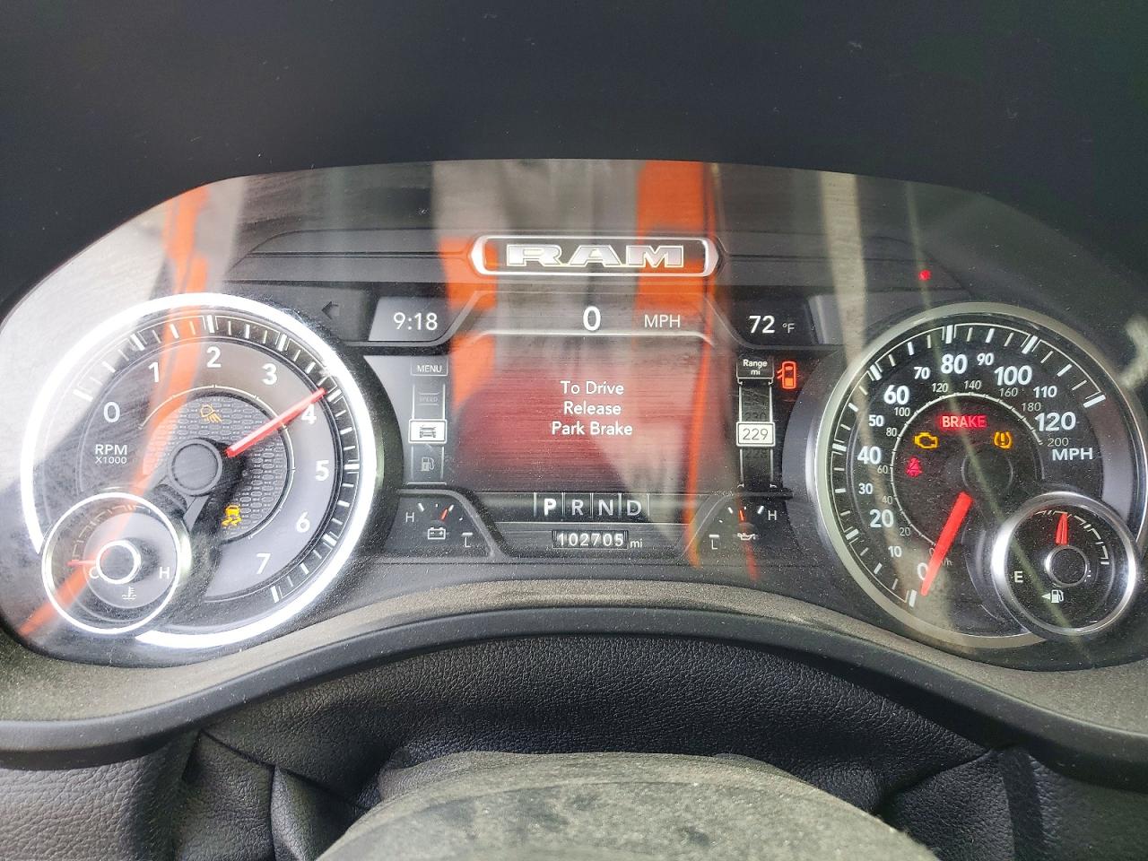 2019 RAM 1500 LARAMIE photo 9