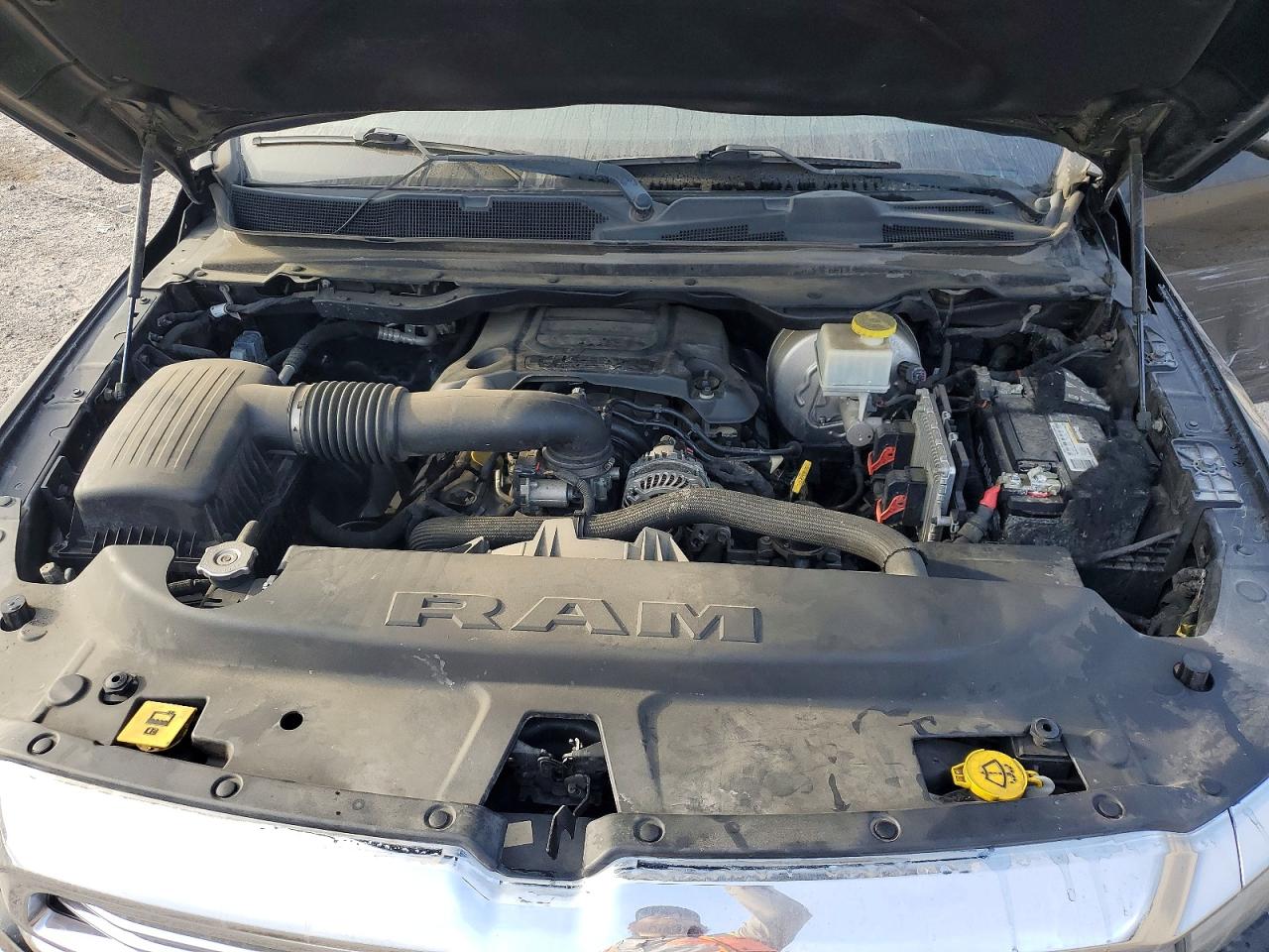 2019 RAM 1500 LARAMIE photo 11