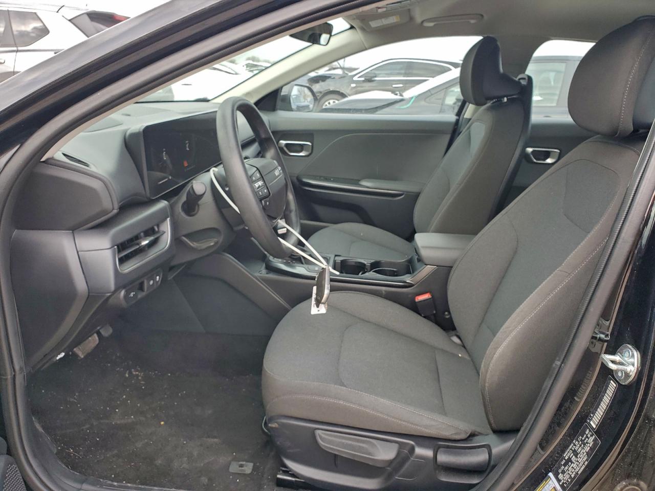 2025 KIA K4 LX photo 7