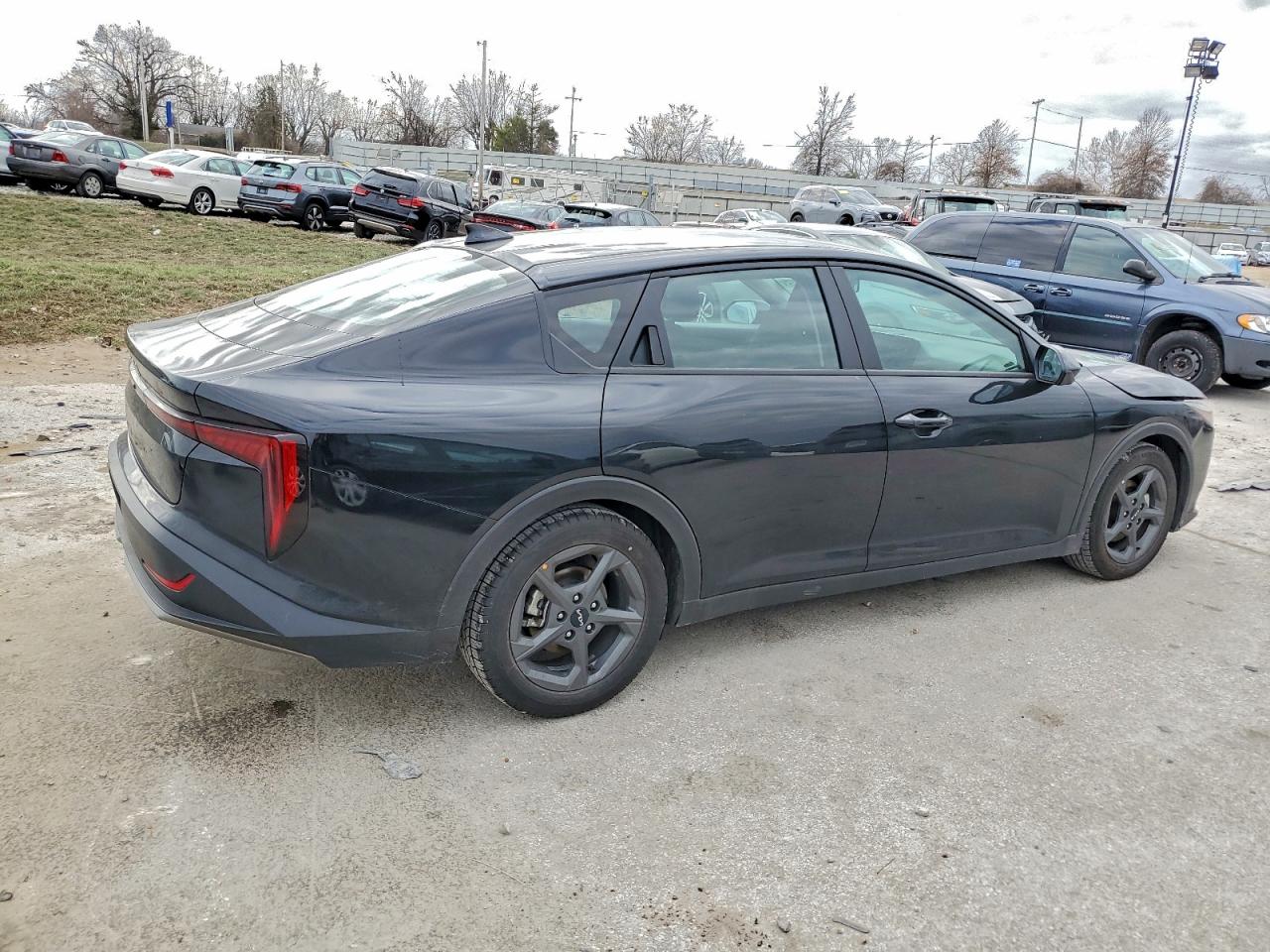 2025 KIA K4 LX photo 3