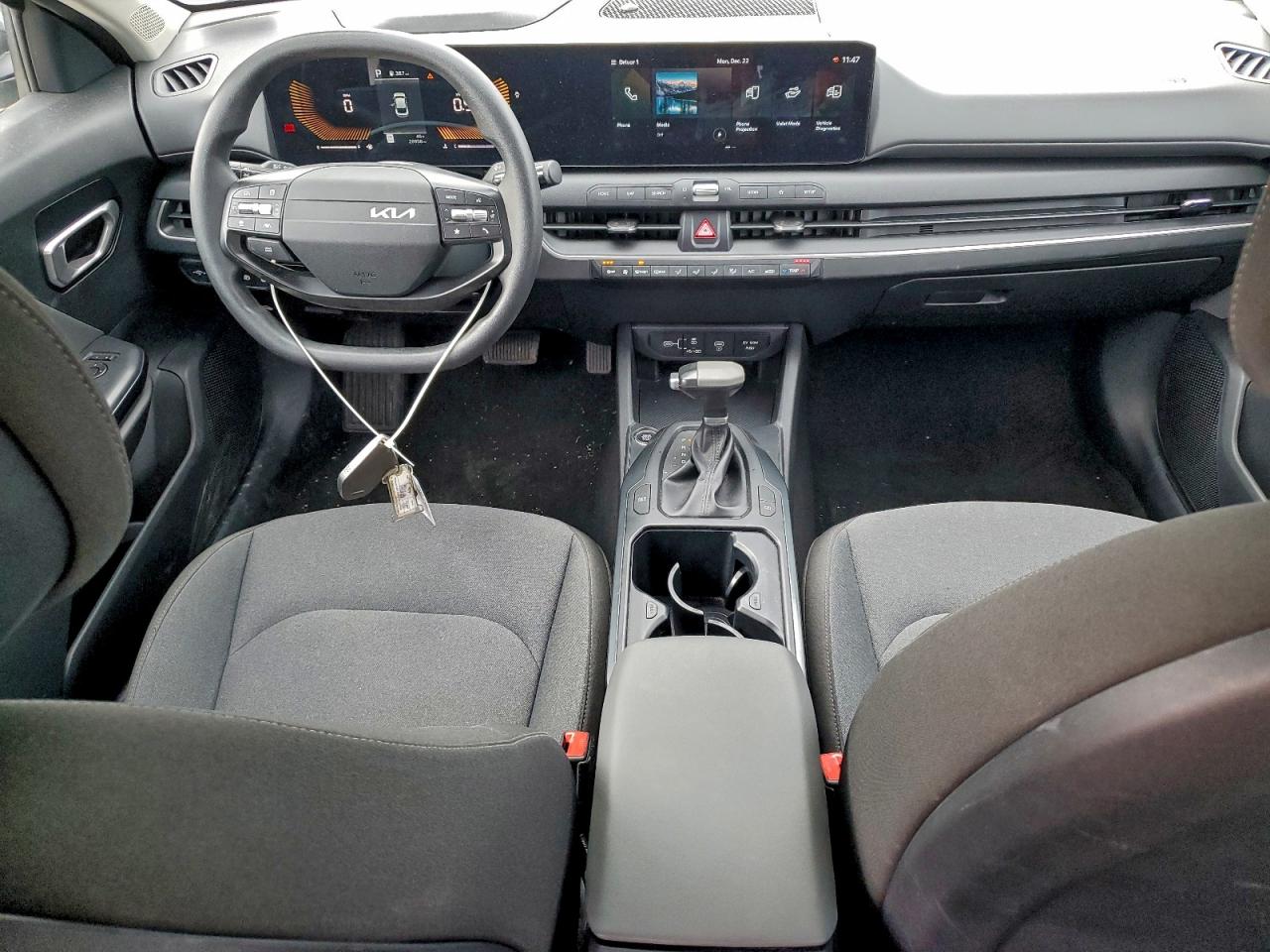 2025 KIA K4 LX photo 8