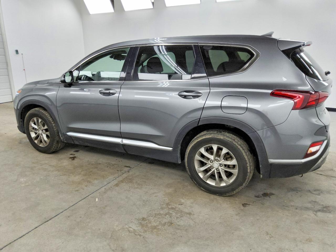 2019 HYUNDAI SANTA FE SEL photo 2