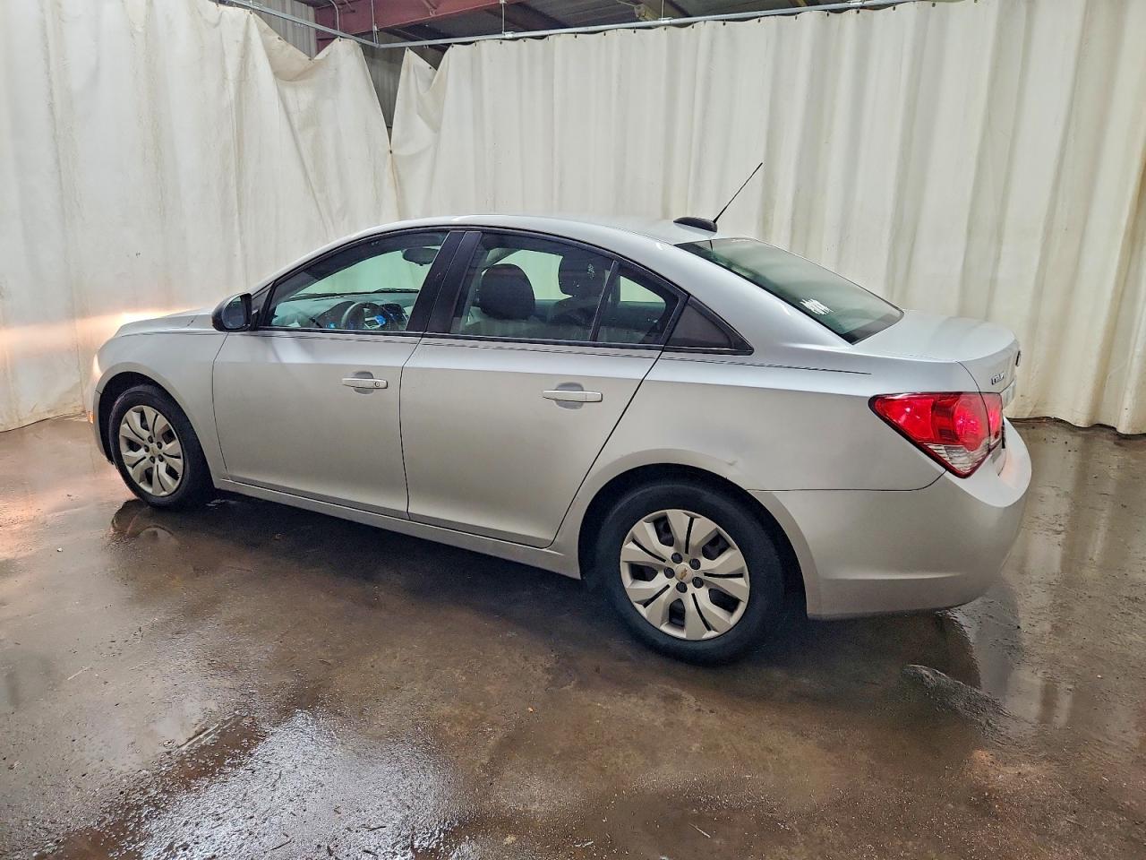 2016 CHEVROLET CRUZE LIMITED LS photo 2