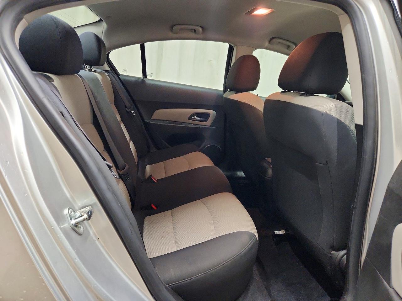 2016 CHEVROLET CRUZE LIMITED LS photo 10